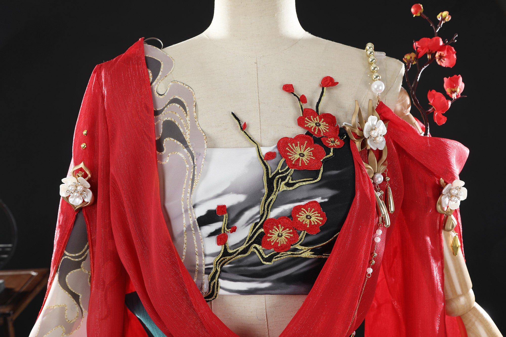 Naraka: Bladepoint Gu Qinghan Cosplay Costume - Wenchuxing Luxun Yuxiao New Year Outfit - Halloweez