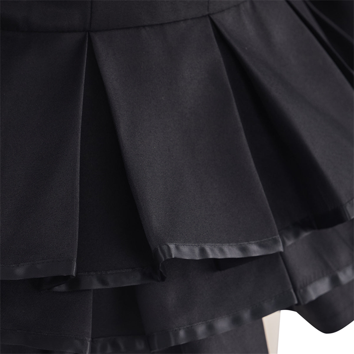 Edward Black Coat Cosplay Costume - Premium Replica for Conventions & Halloween - Halloweez