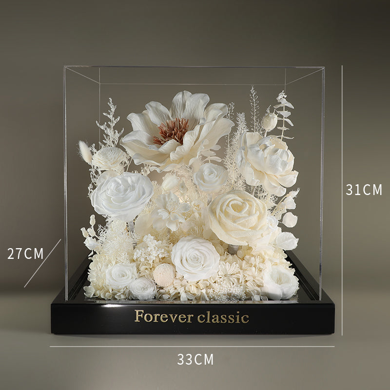 Everlasting White Bliss: exquisita caja de regalo con flores preservadas de Halloweez