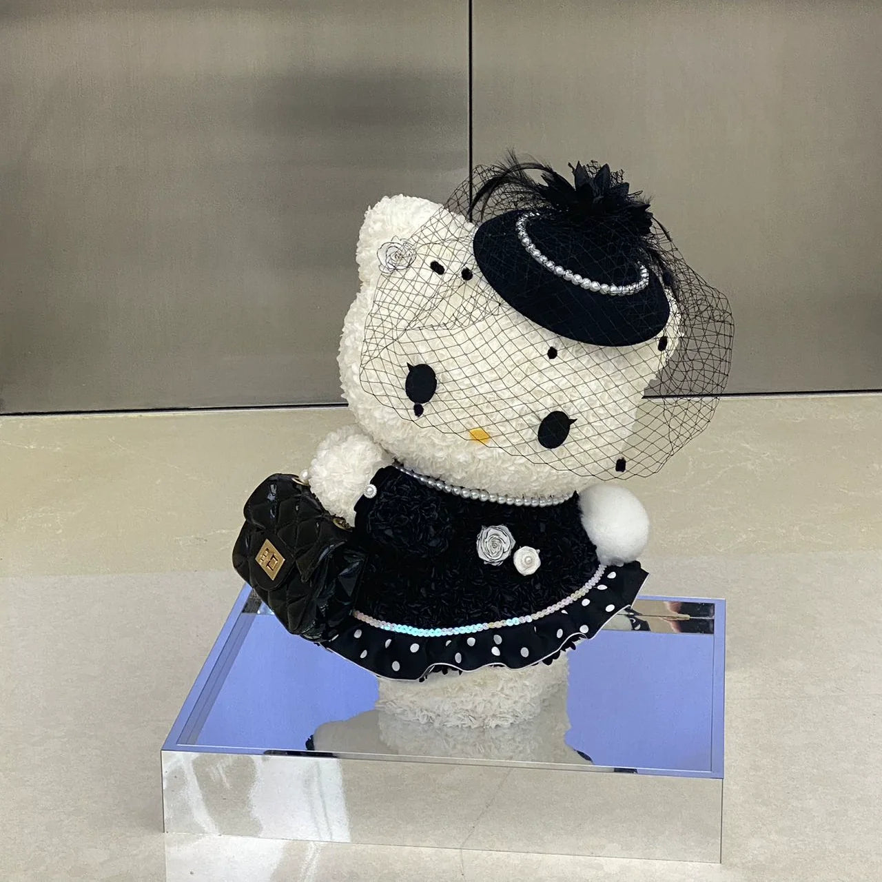 Adorno de rosa eterna de Hello Kitty para Halloween: un regalo de Navidad exquisito