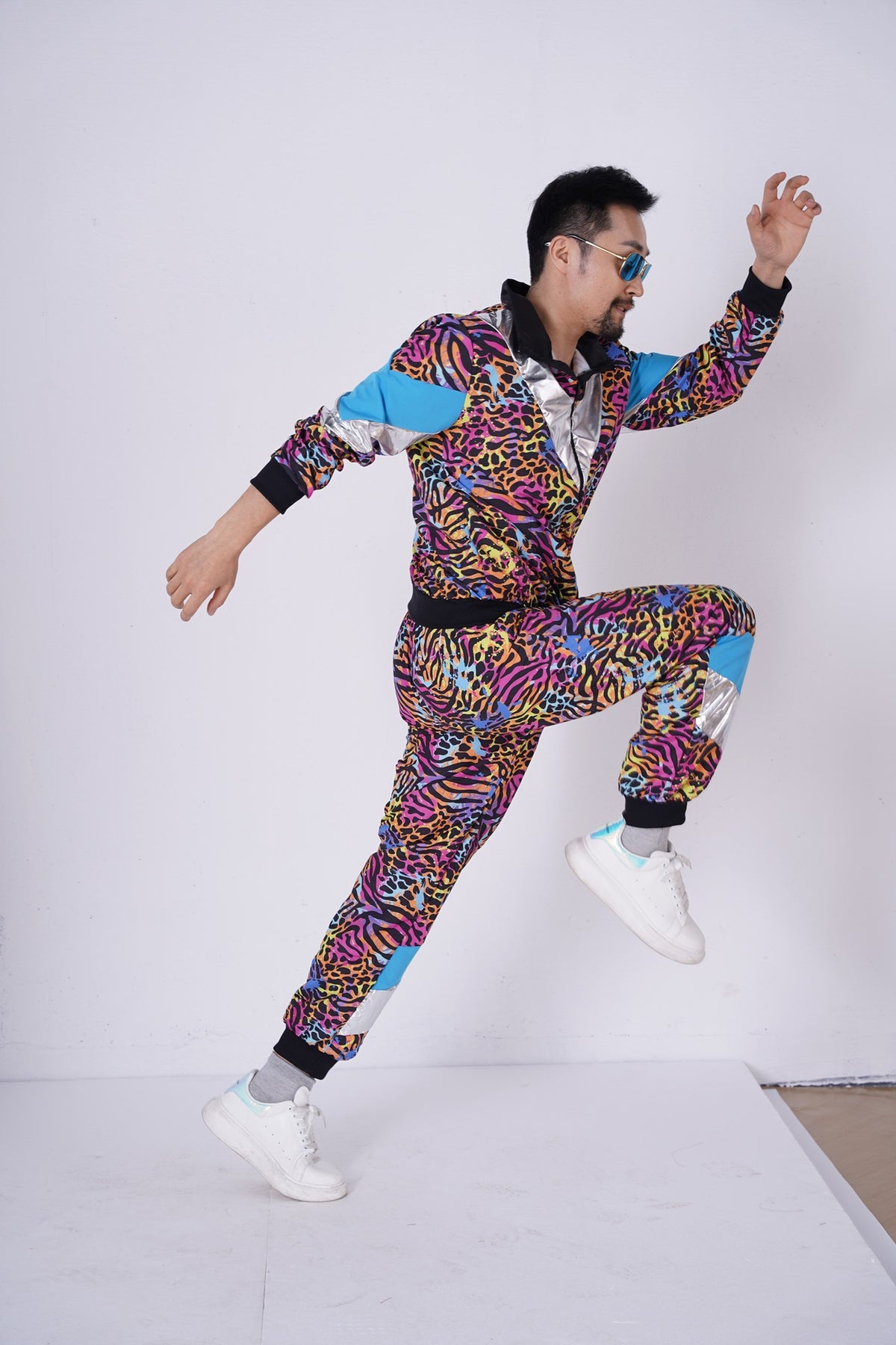 Unisex 80s 90s Retro Tracksuit – Color Block Windbreaker Jacket & Pants Set for Hip Hop, Disco Parties & Streetwear Looks - Halloweez