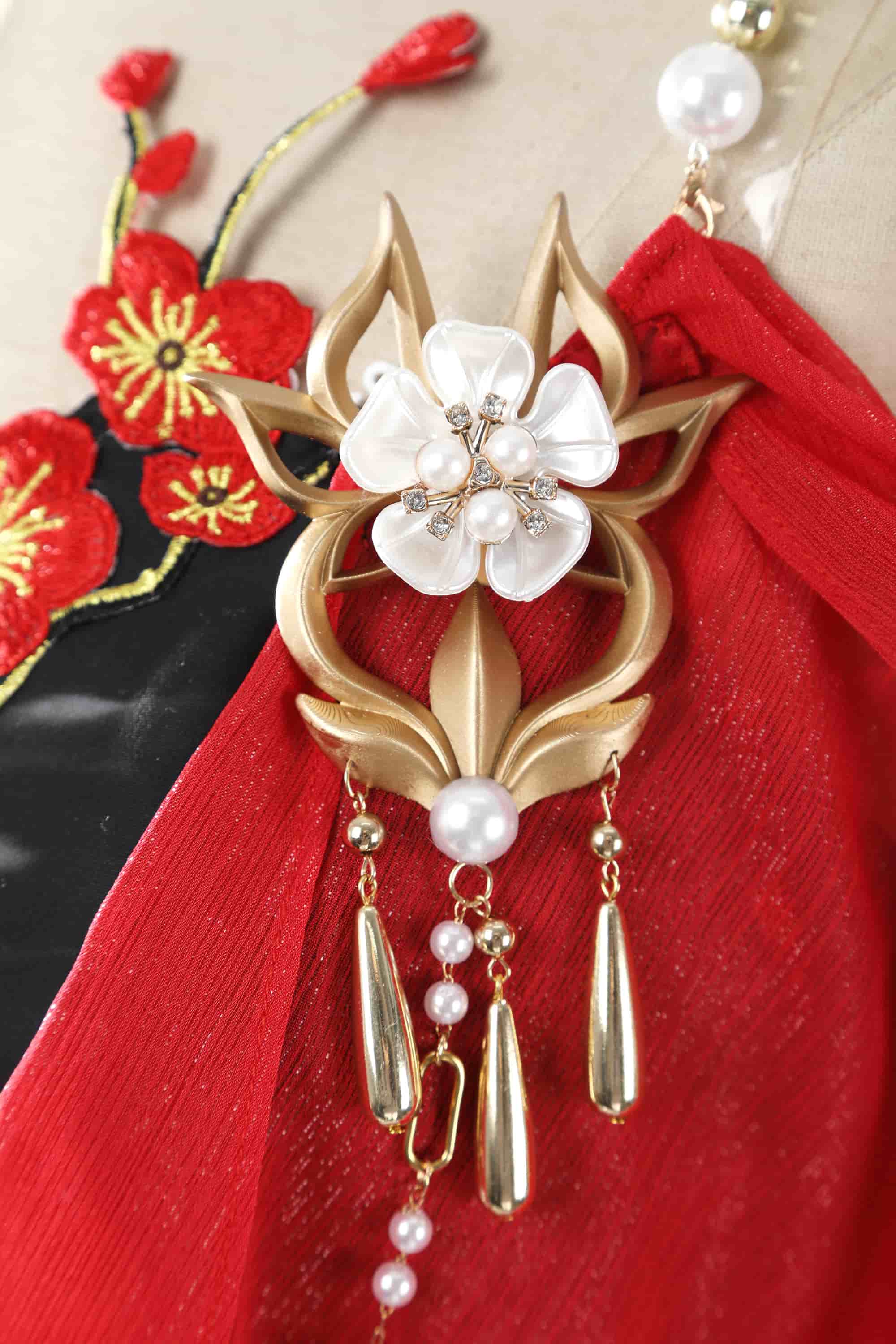 Naraka: Bladepoint Gu Qinghan Cosplay Costume - Wenchuxing Luxun Yuxiao New Year Outfit - Halloweez