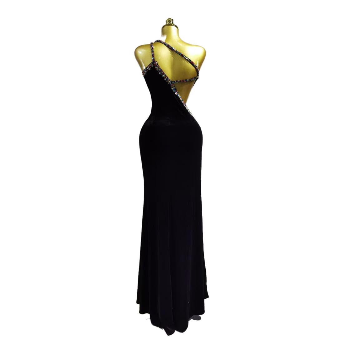 Elegant Black Slim Dress for Formal Events, Parties, Stage Performances, and Cosplay - Strap Style Bodycon Evening Gown - Halloweez