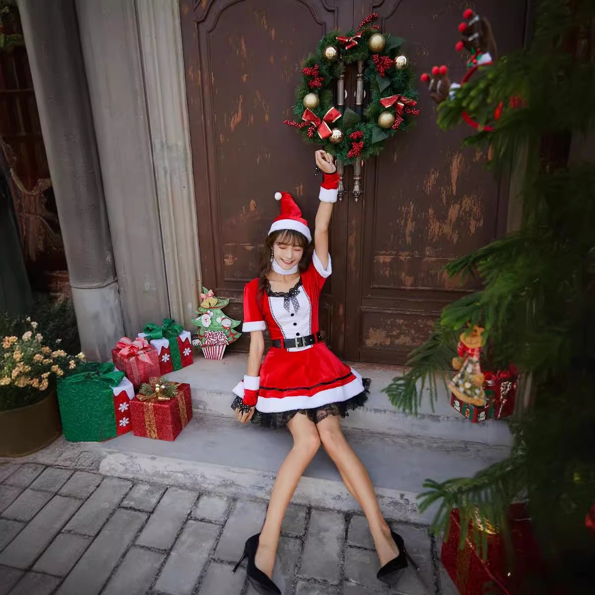 Stylish and Alluring Christmas Clothing for Festive Parties and Performances - Halloweez