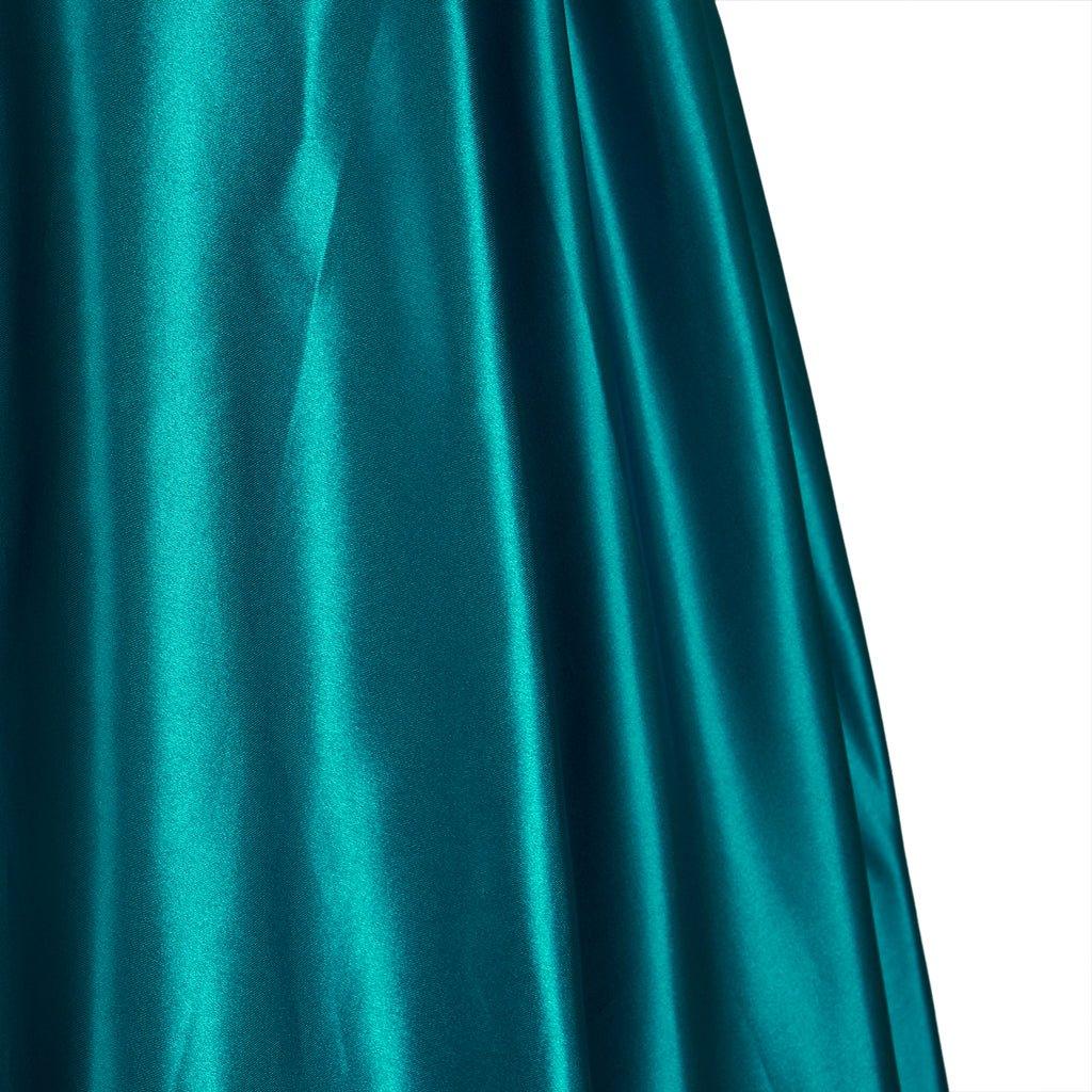 Medieval Traditional Empire Gown - Bridgerton Cosplay Costume in Emerald Green Silky Fabric - Coscosmos